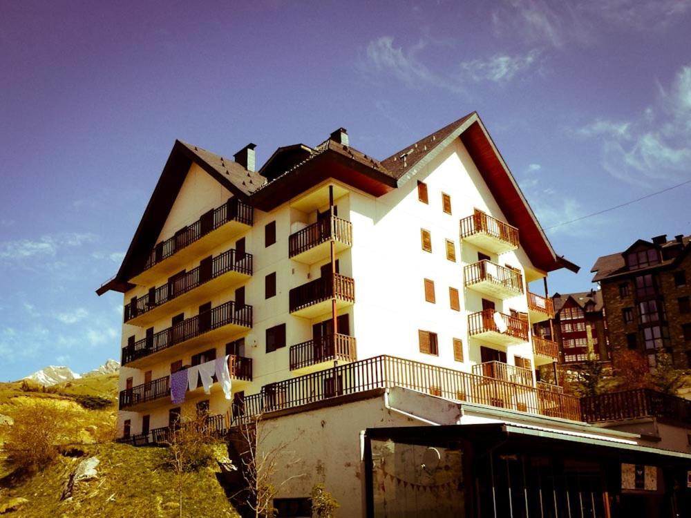Apartamento Inmobiliaria Formigal - admite mascotas Exterior foto